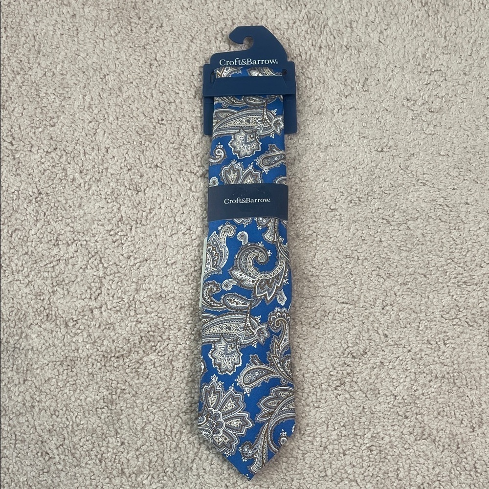 NWT Croft & Barrow Royal Blue, Gray, Brown Silk Paisley Tie